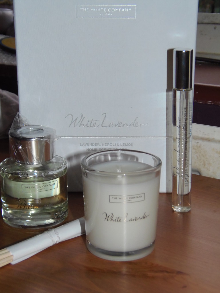 The White Company - Priced at £30 (Huge thanks to Silentnight Beds for sending me such a lovely treat!)