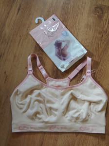 CAKE lingerie - Cotton candy bra - in cotton candy colour.